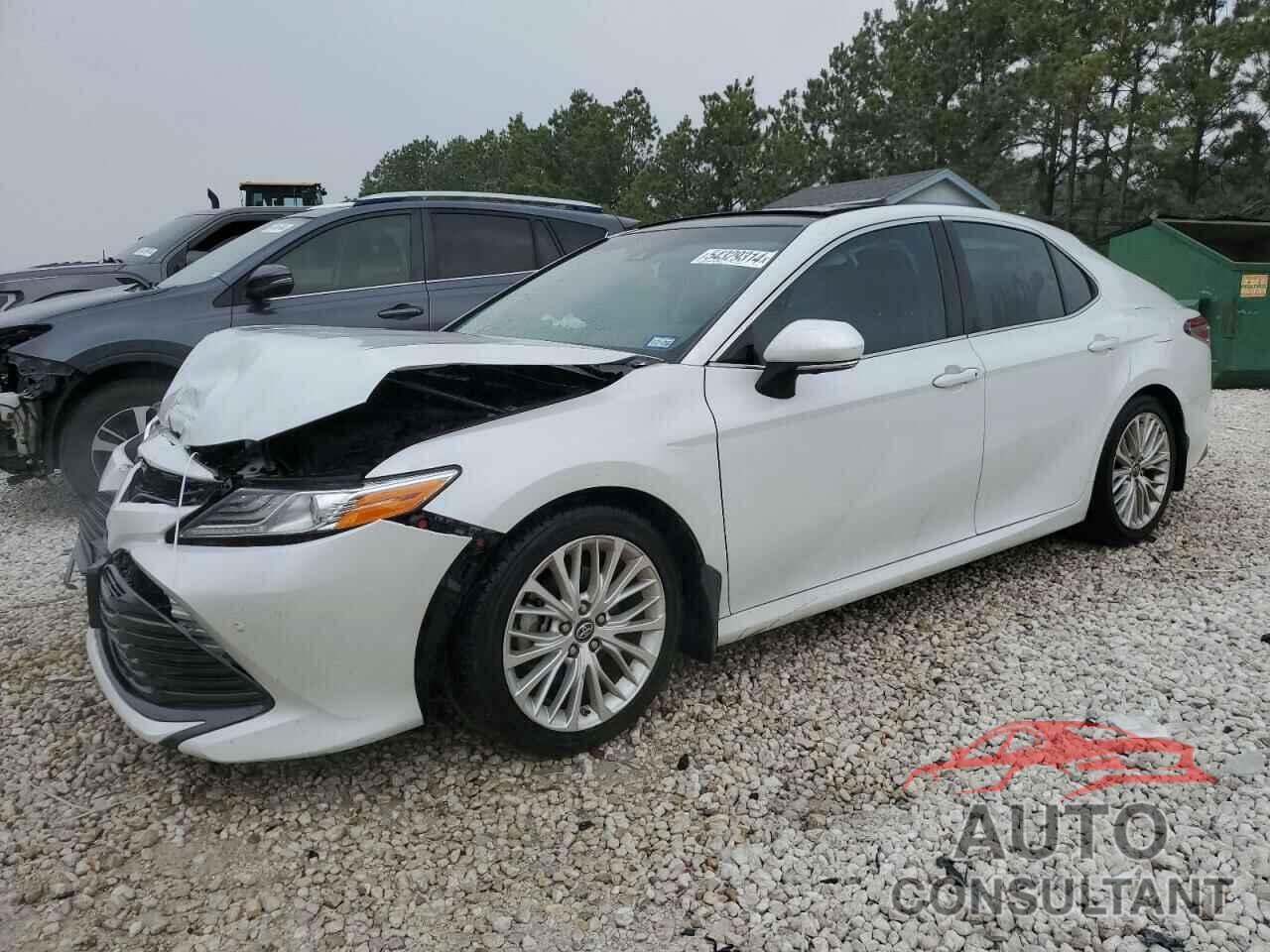TOYOTA CAMRY 2018 - 4T1B11HK7JU015442