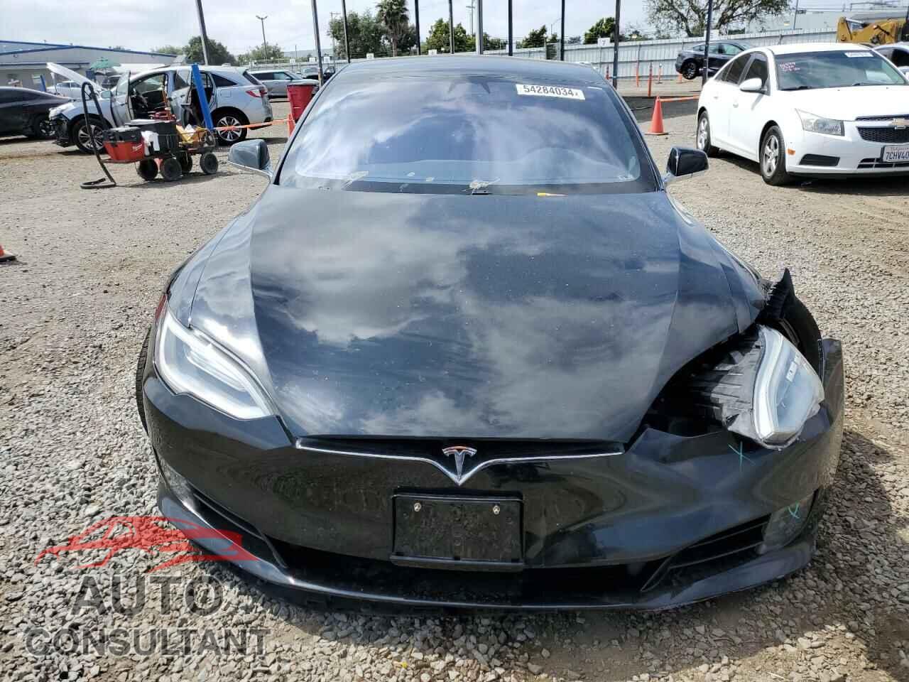 TESLA MODEL S 2017 - 5YJSA1E11HF202534