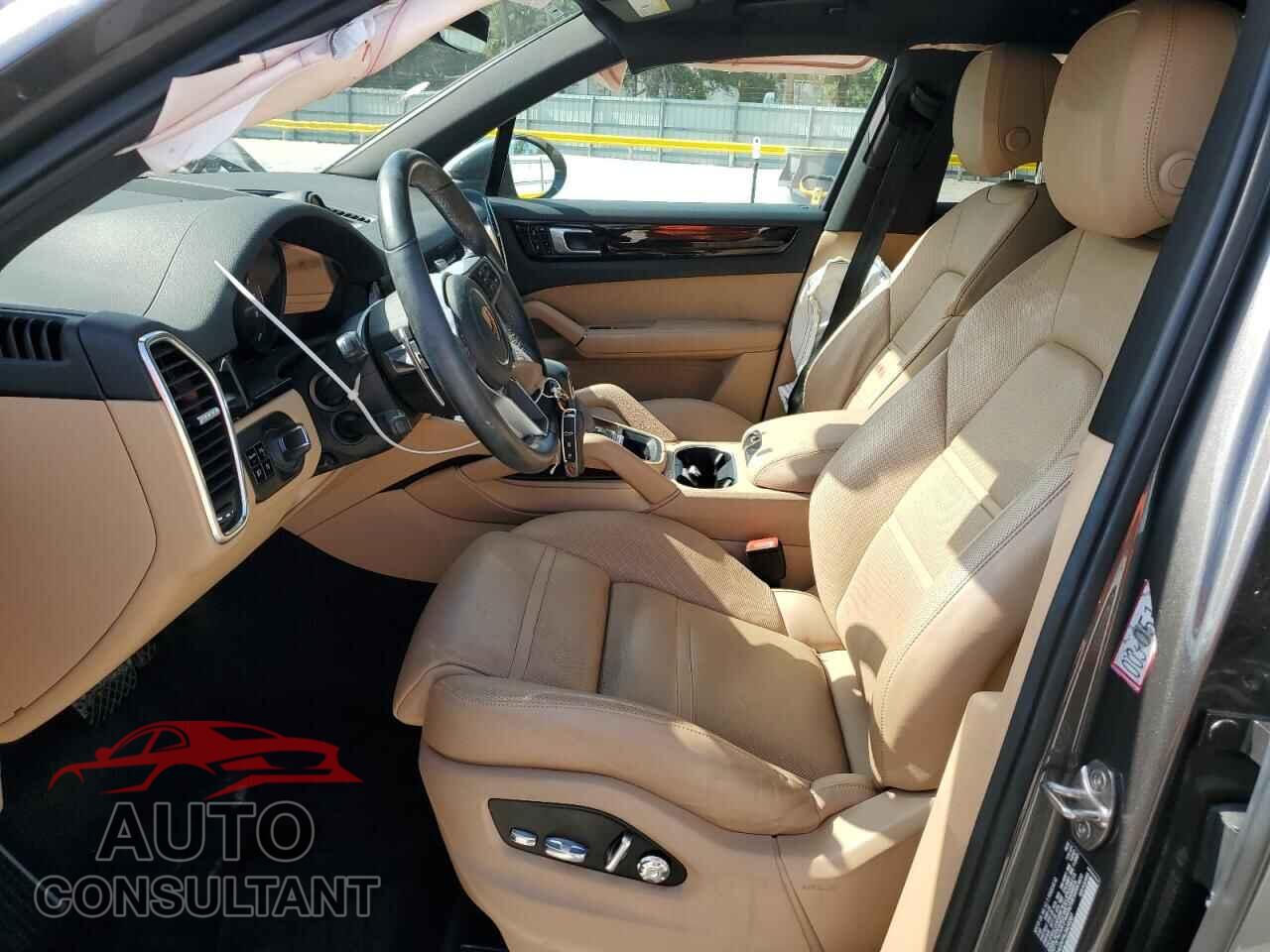 PORSCHE CAYENNE 2020 - WP1AE2AY9LDA22287