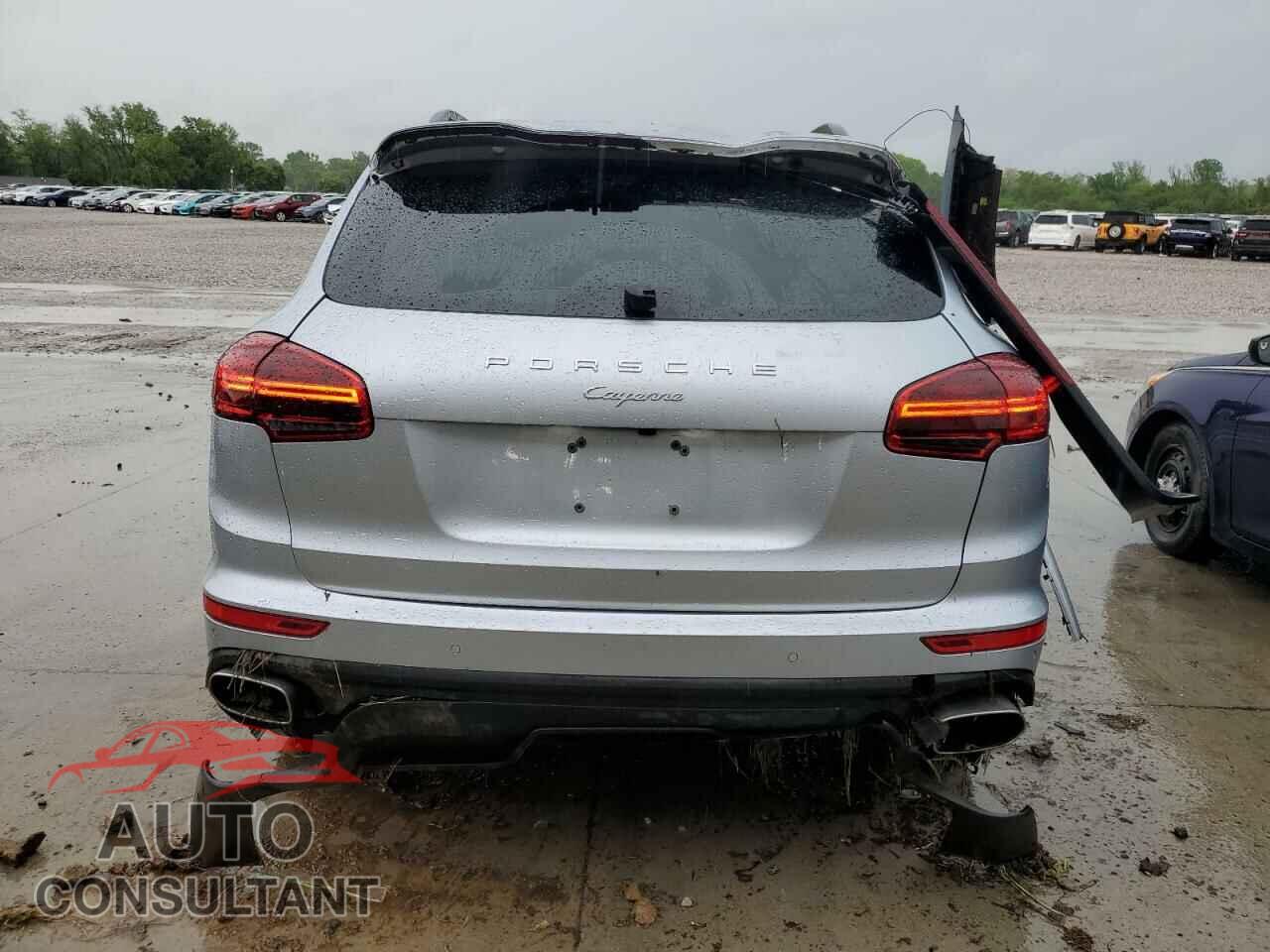 PORSCHE CAYENNE 2017 - WP1AA2A2XHKA84260