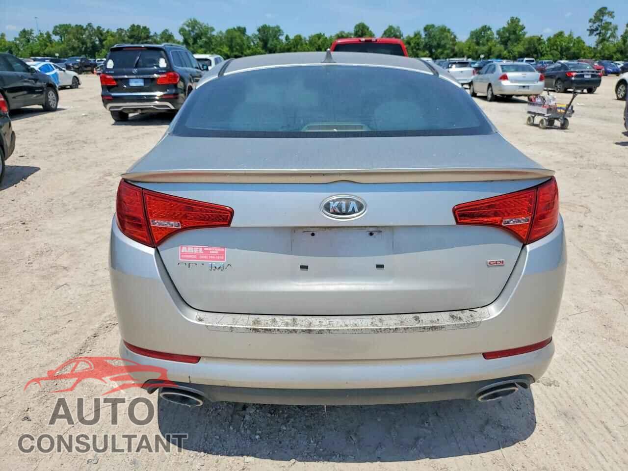 KIA OPTIMA 2011 - KNAGM4A73B5131805