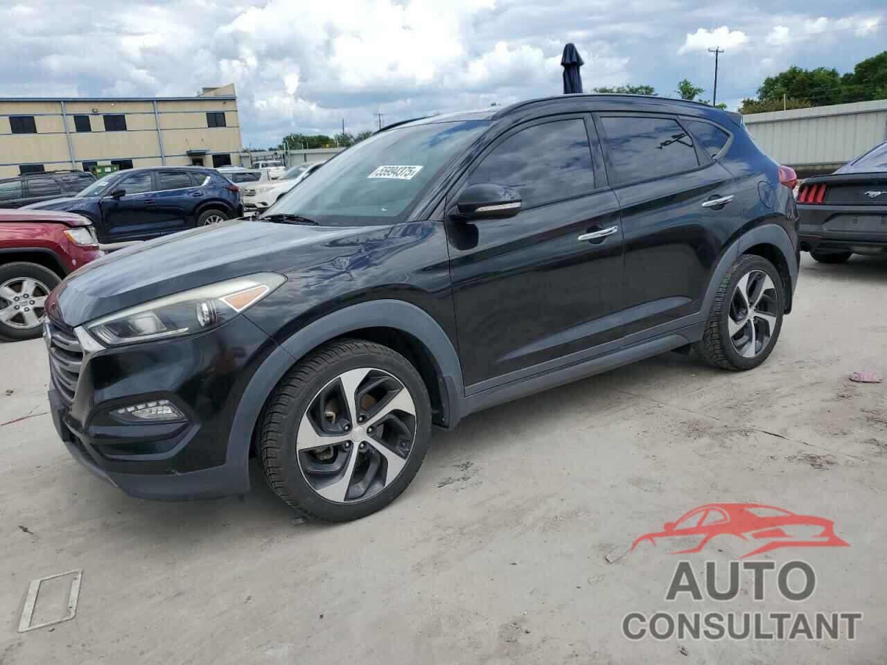 HYUNDAI TUCSON 2016 - KM8J33A24GU263099