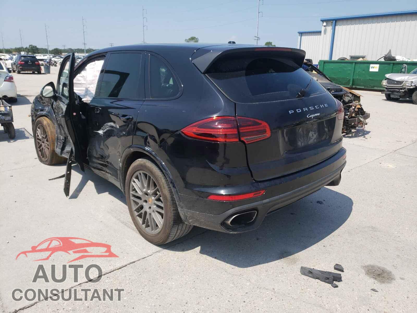 PORSCHE CAYENNE 2017 - WP1AA2A21HKA89735