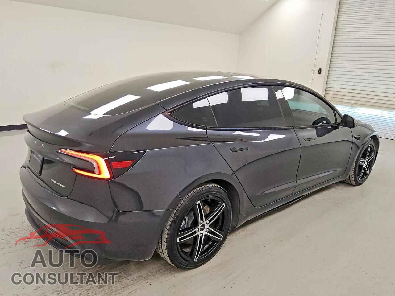 TESLA MODEL 3 2024 - 5YJ3E1EB4RF743791