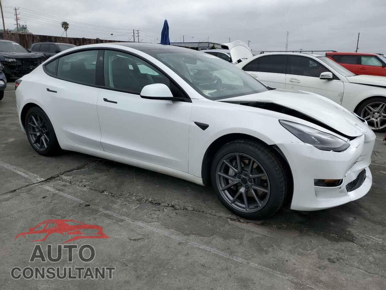 TESLA MODEL 3 2021 - 5YJ3E1EA9MF017537