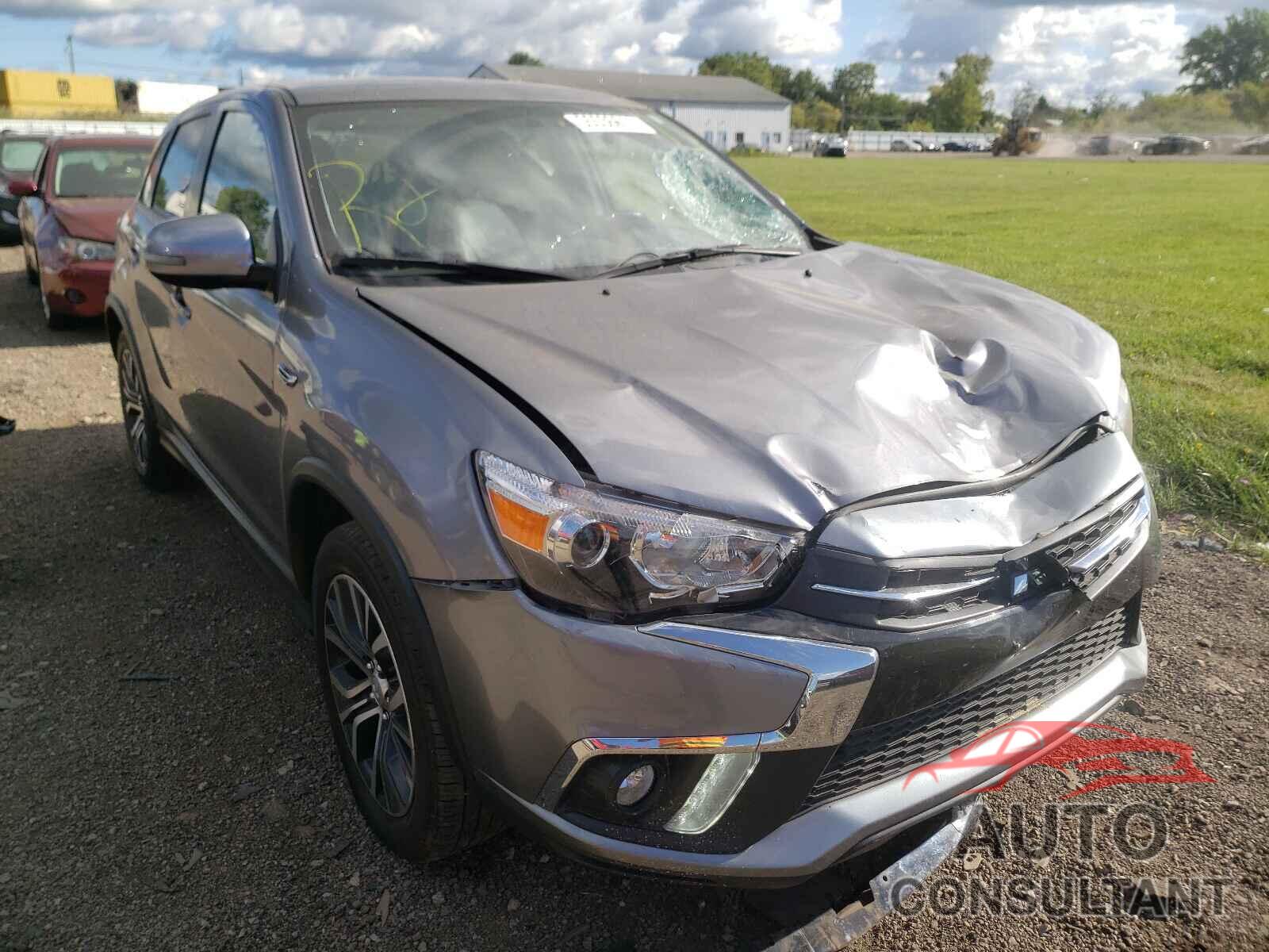 MITSUBISHI OUTLANDER 2018 - JA4AP3AW3JU001670