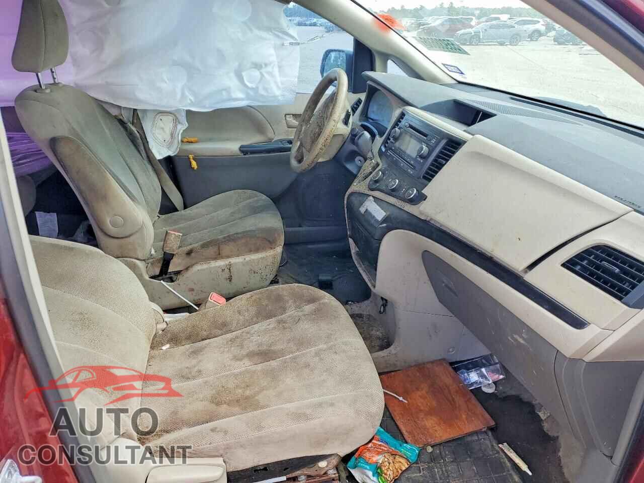TOYOTA SIENNA 2013 - 5TDZK3DC8DS399766