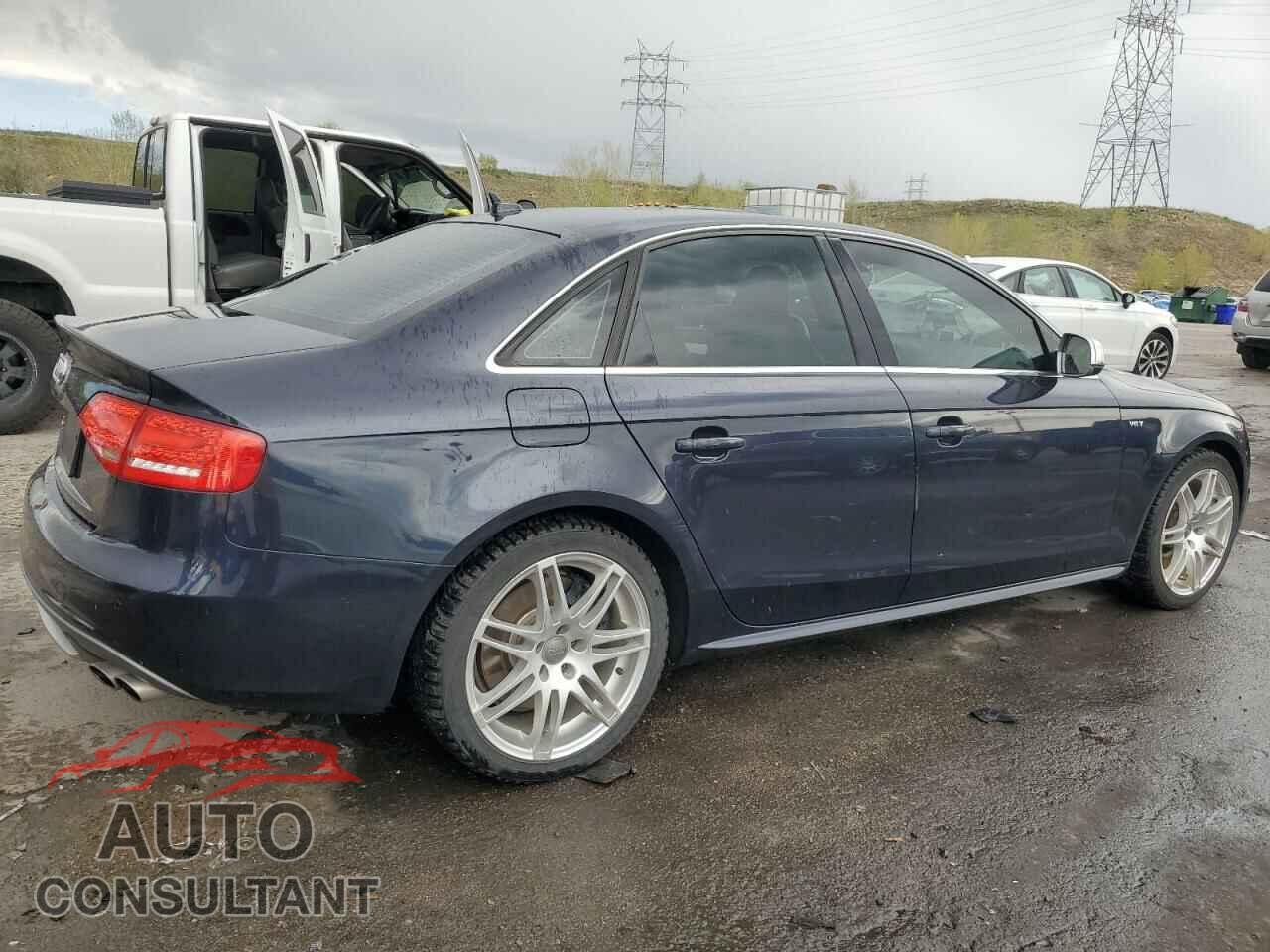 AUDI S4/RS4 2012 - WAUMGBFL8CA017991