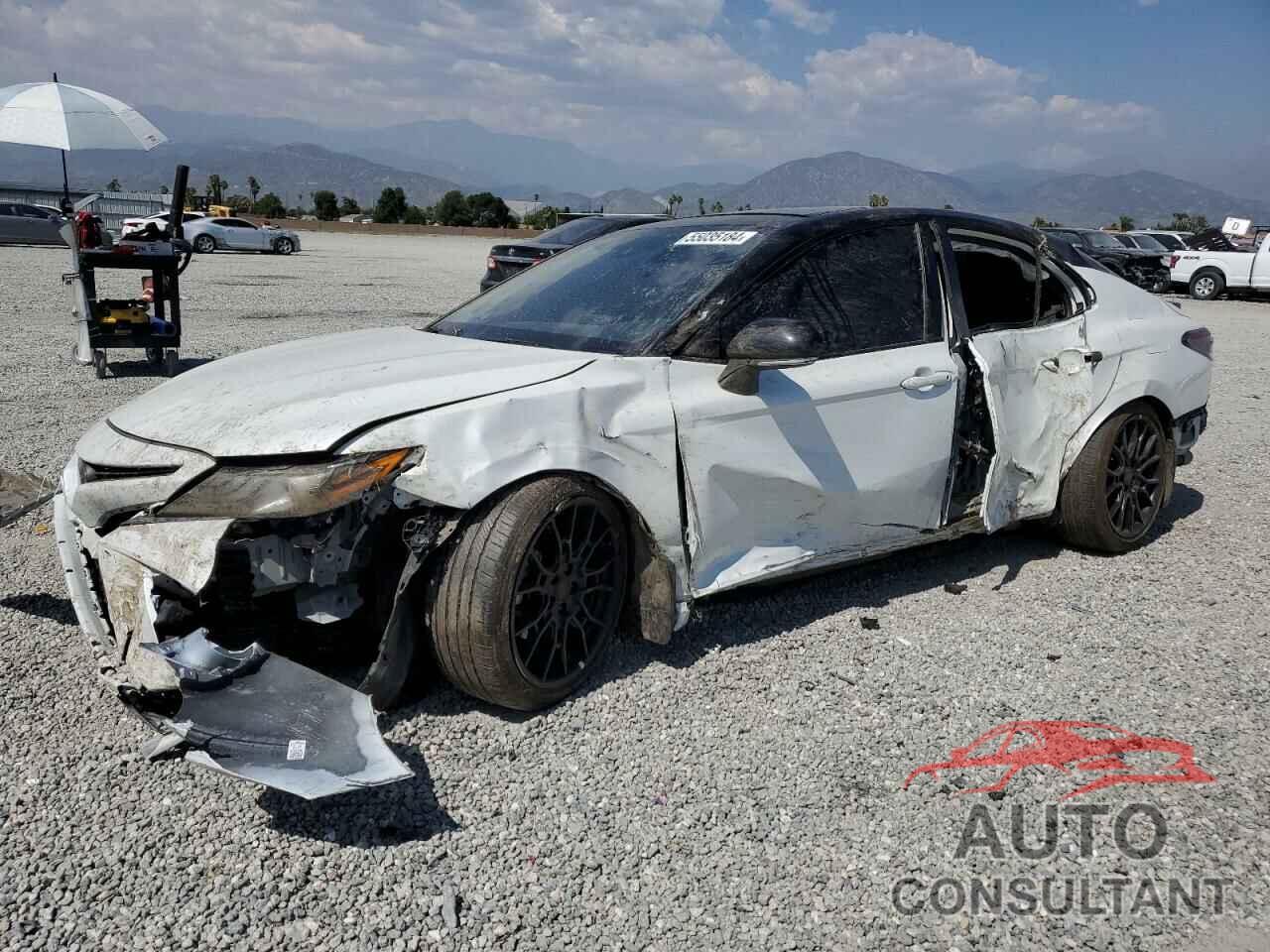 TOYOTA CAMRY 2023 - 4T1KZ1AK4PU085802