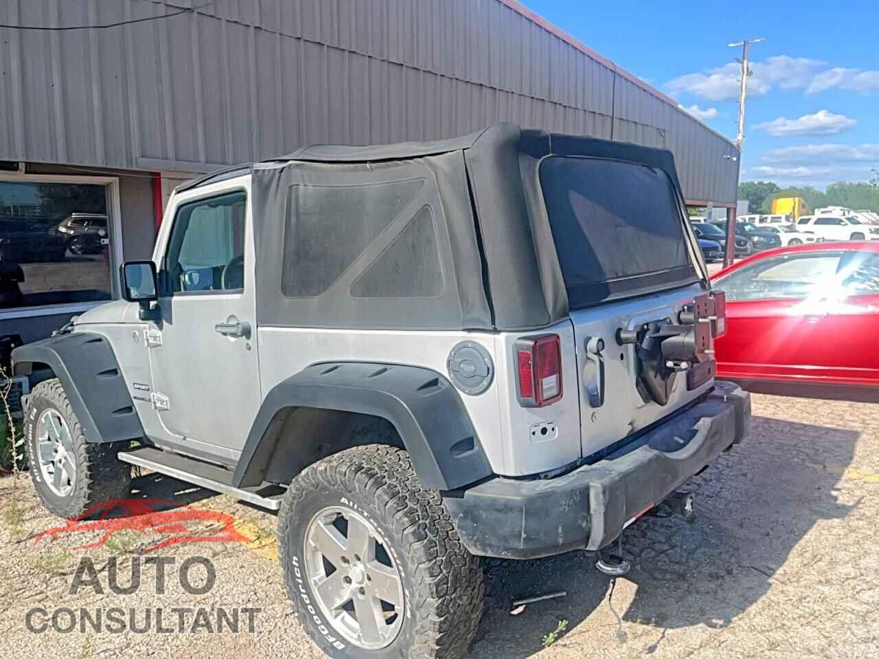 JEEP WRANGLER 2011 - 1J4AA2D16BL551027
