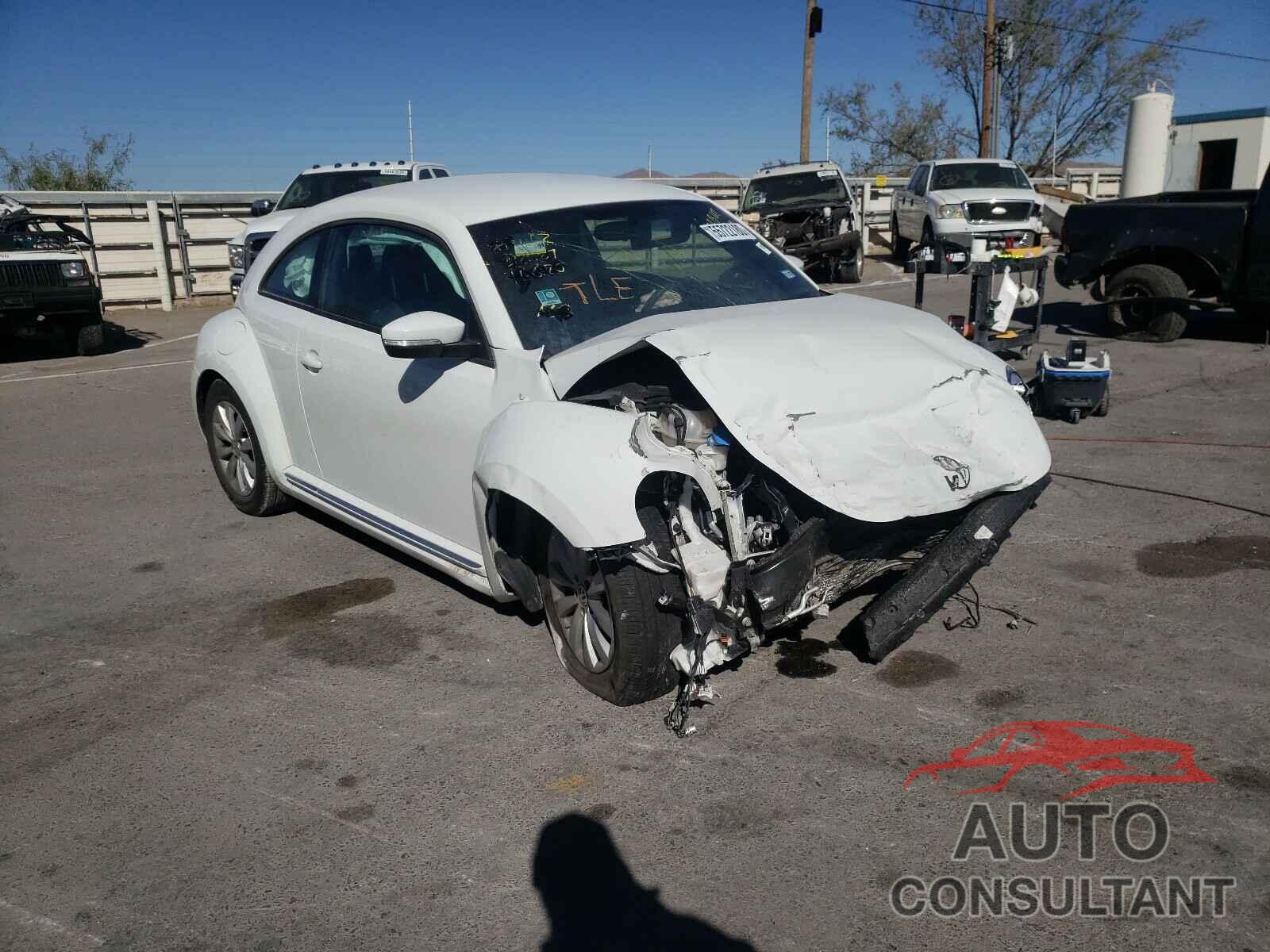 VOLKSWAGEN BEETLE 2019 - 3VWFD7AT3KM717764