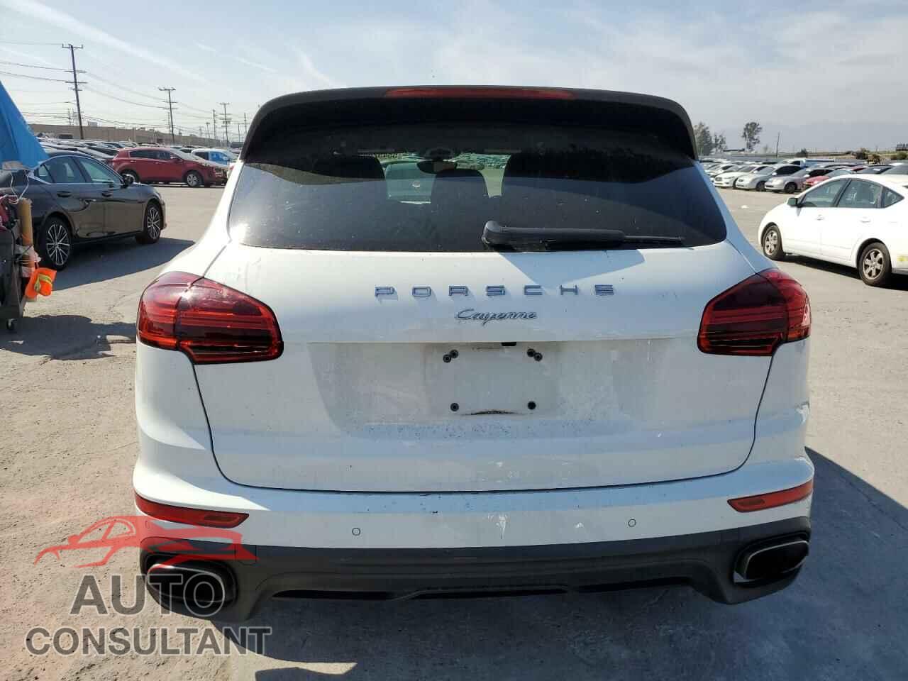 PORSCHE CAYENNE 2016 - WP1AA2A20GLA00567