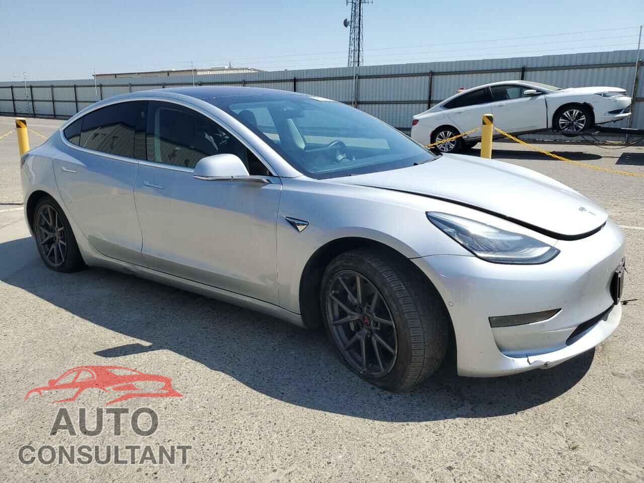 TESLA MODEL 3 2018 - 5YJ3E1EA8JF007027