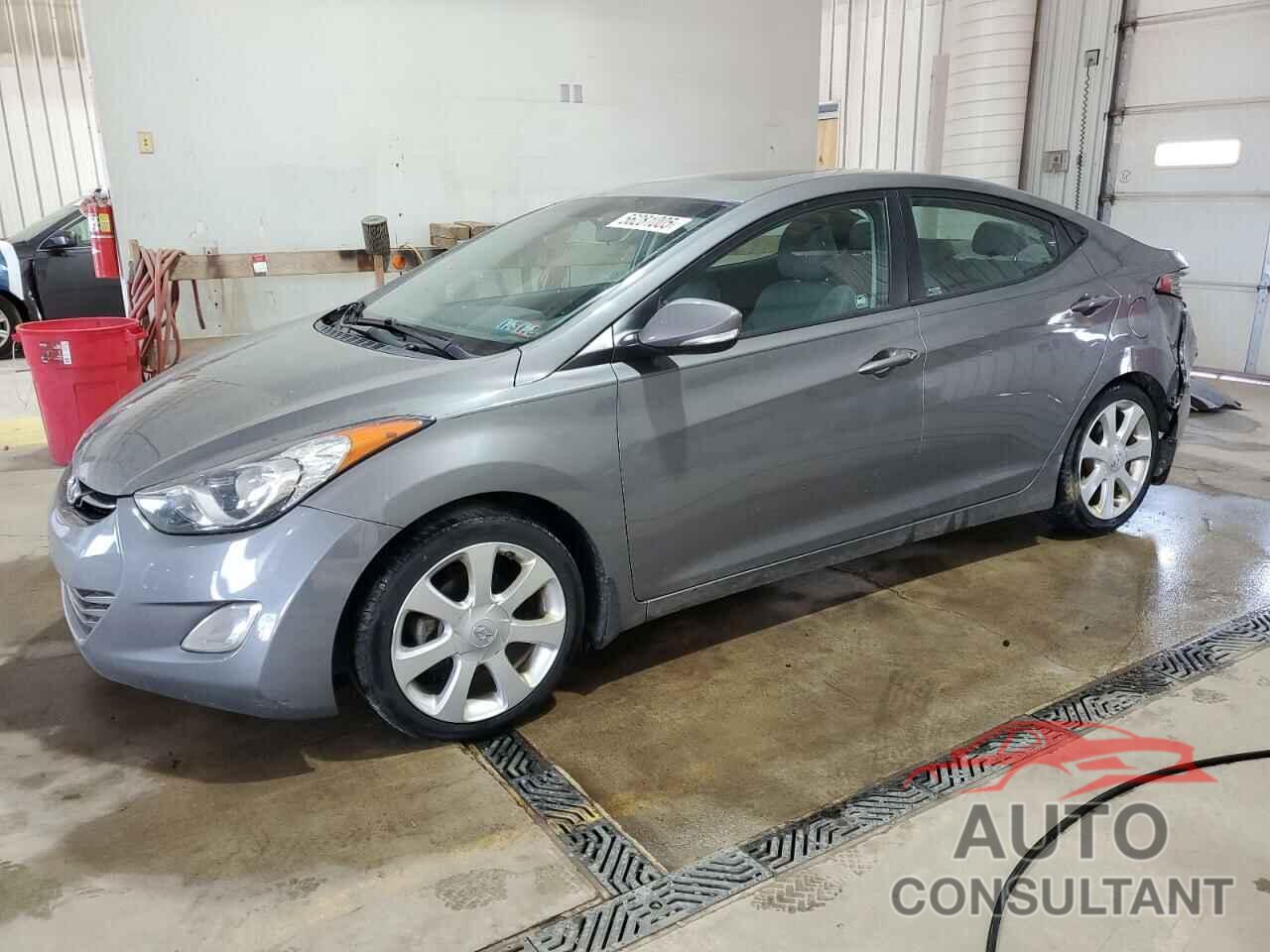 HYUNDAI ELANTRA 2013 - 5NPDH4AE5DH318801