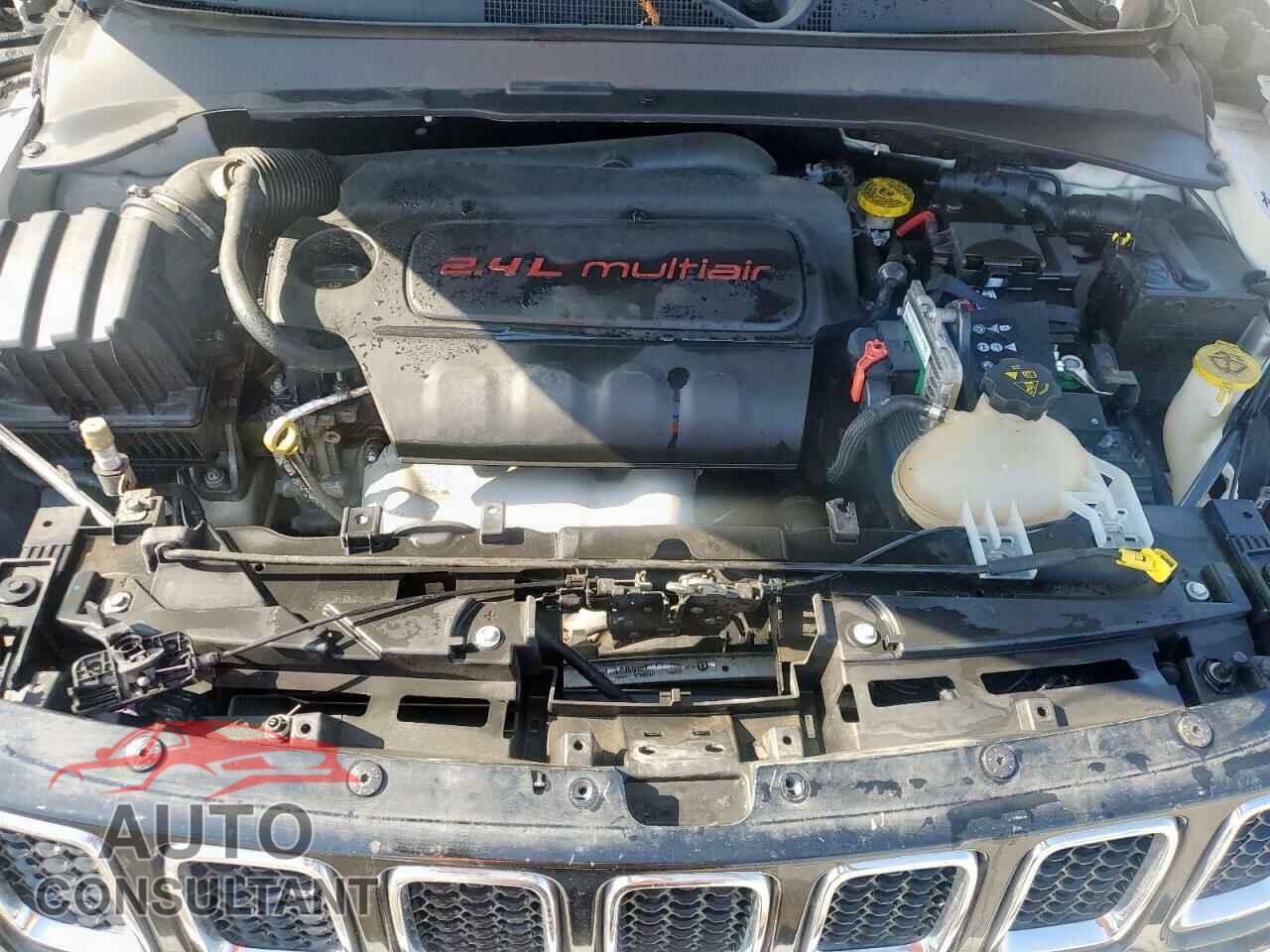 JEEP COMPASS 2018 - 3C4NJDBBXJT457007