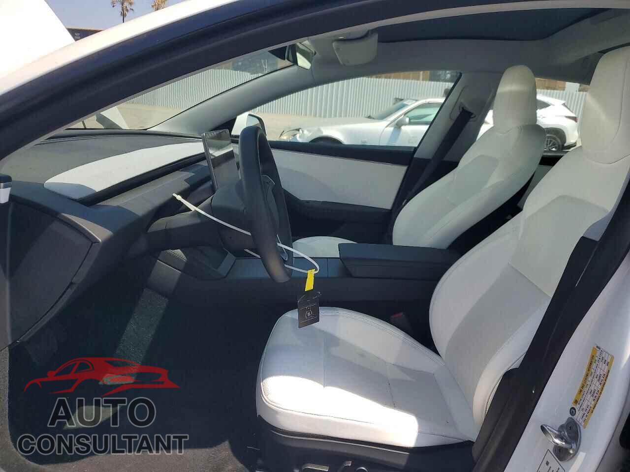 TESLA MODEL 3 2024 - 5YJ3E1EA8RF865934