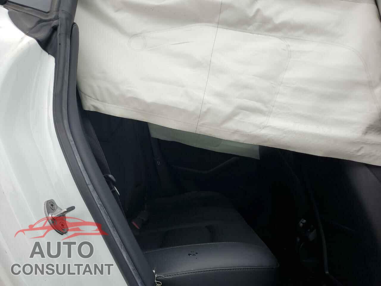 TESLA MODEL 3 2021 - 5YJ3E1EA2MF859832