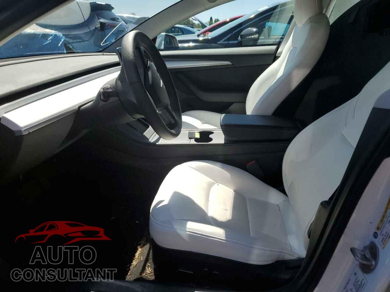 TESLA MODEL 3 2021 - 5YJ3E1EB3MF000547