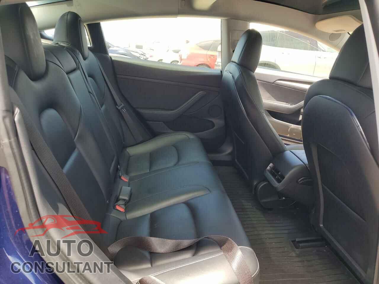 TESLA MODEL 3 2021 - 5YJ3E1EA8MF981062