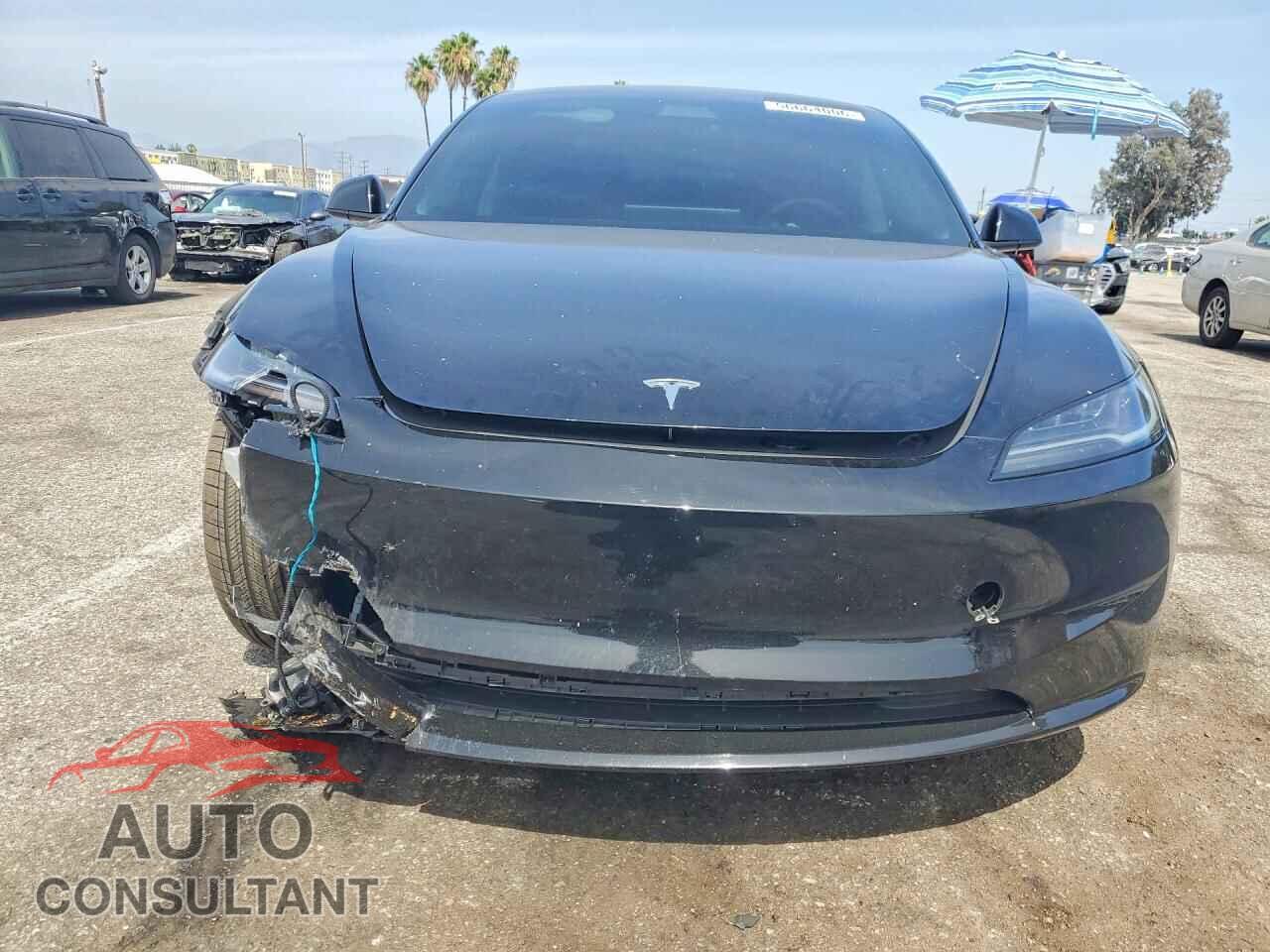 TESLA MODEL 3 2025 - 5YJ3E1EA2SF921274