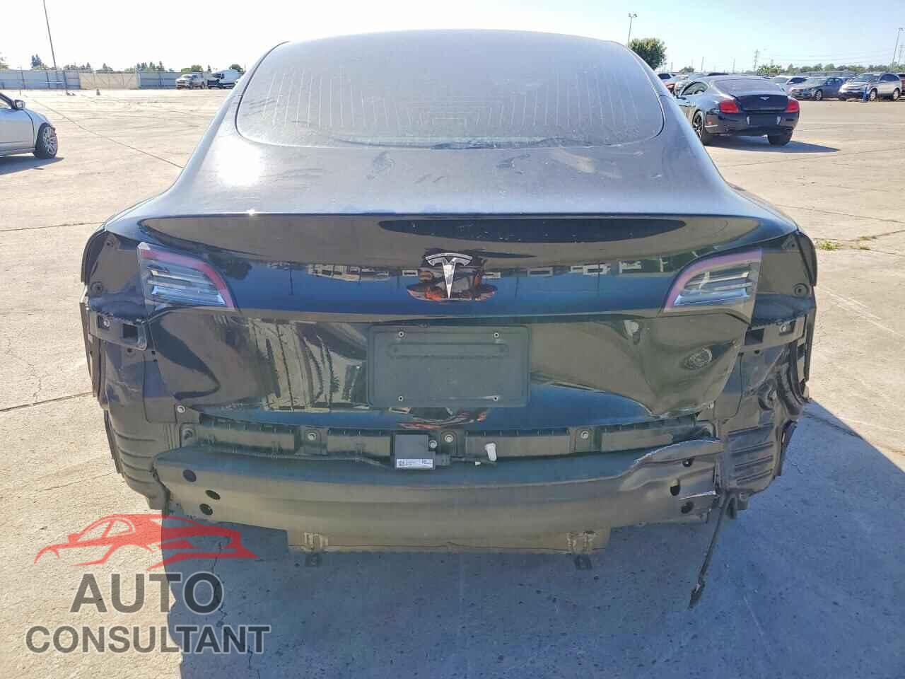 TESLA MODEL 3 2018 - 5YJ3E1EA8JF172768