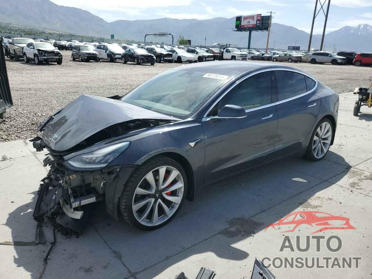 TESLA MODEL 3 2018 - 5YJ3E1EB9JF079153