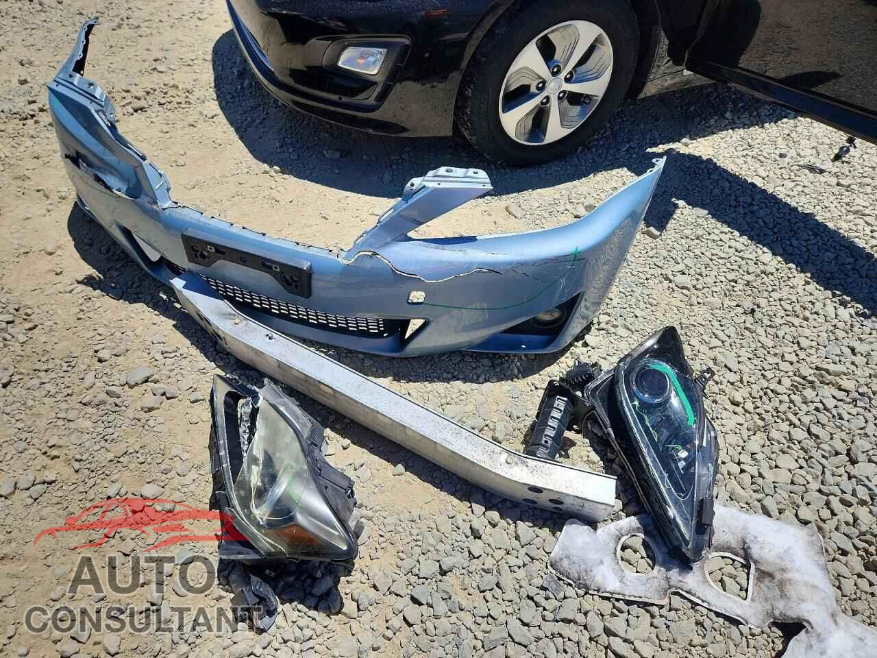 LEXUS IS 2011 - JTHBF5C26B5154637