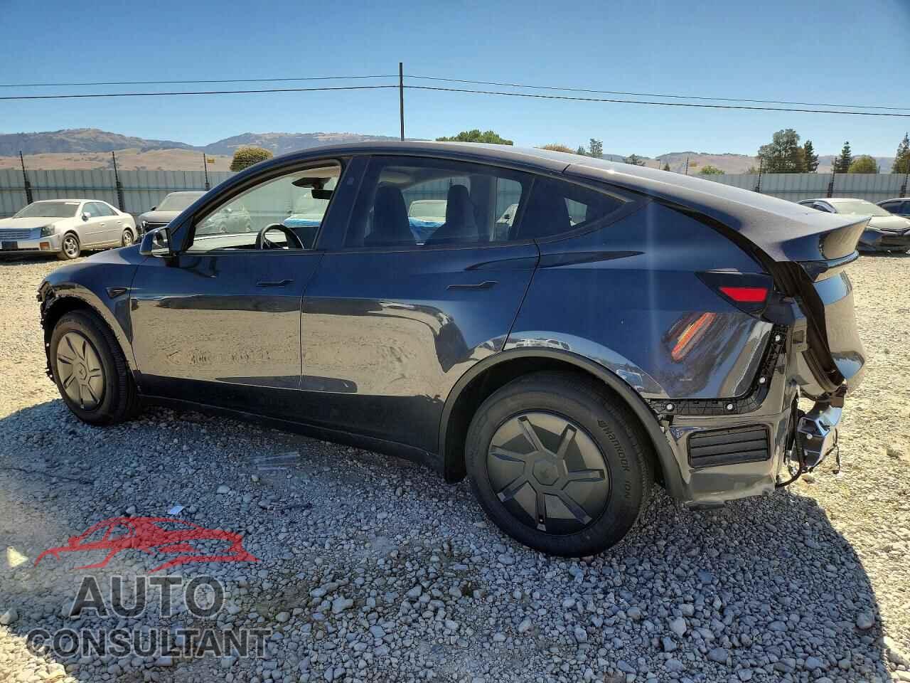 TESLA MODEL Y 2026 - 7SAYGDED9TA608445