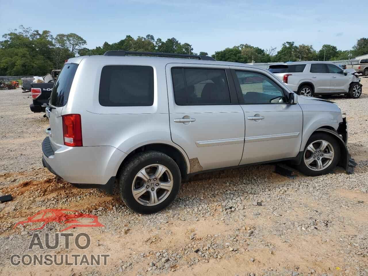 HONDA PILOT 2013 - 5FNYF3H56DB016021