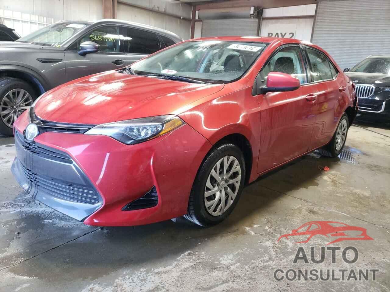 TOYOTA COROLLA 2018 - 5YFBURHE7JP826823