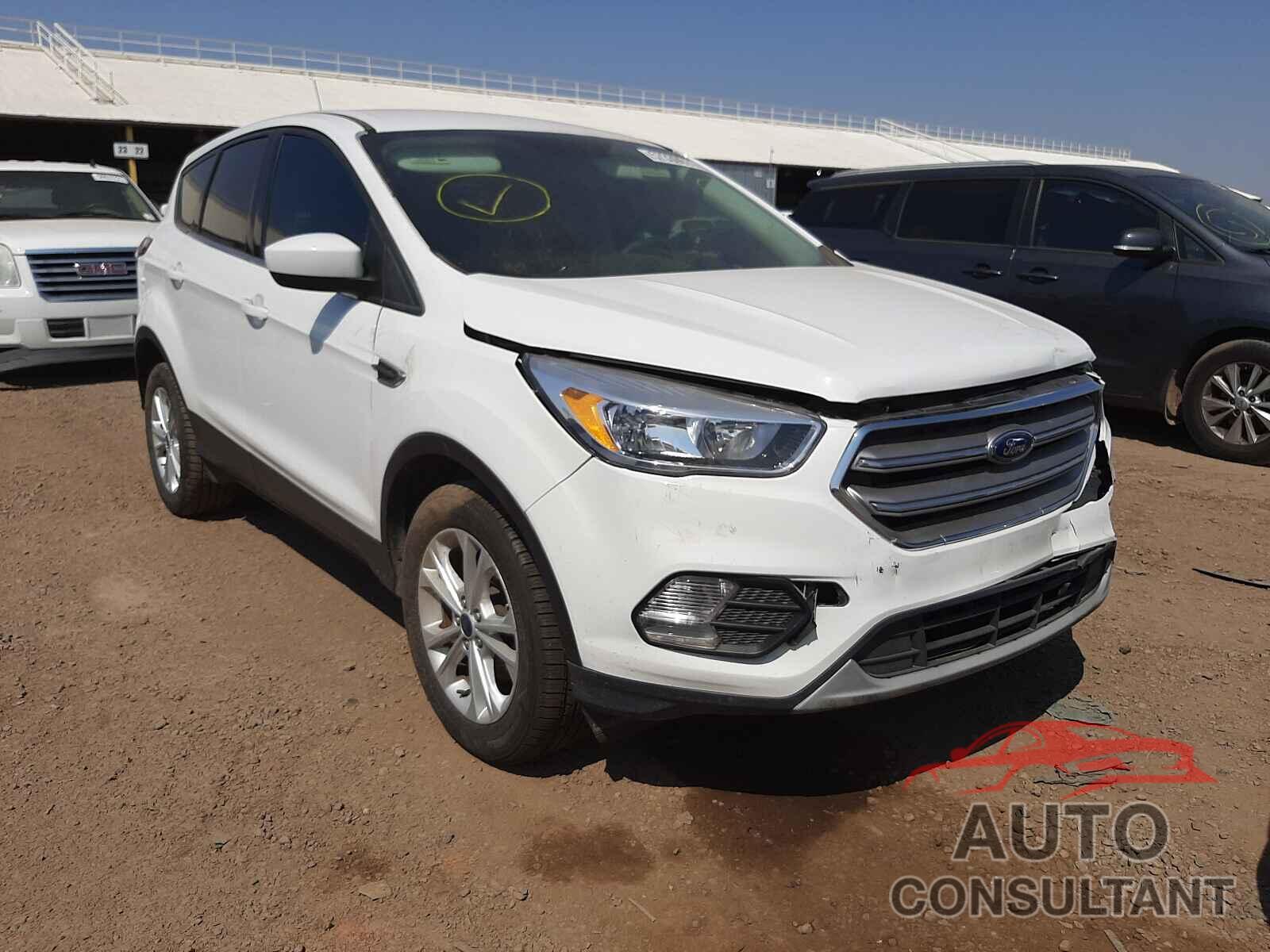 FORD ESCAPE 2017 - 1FMCU0GD9HUB44804