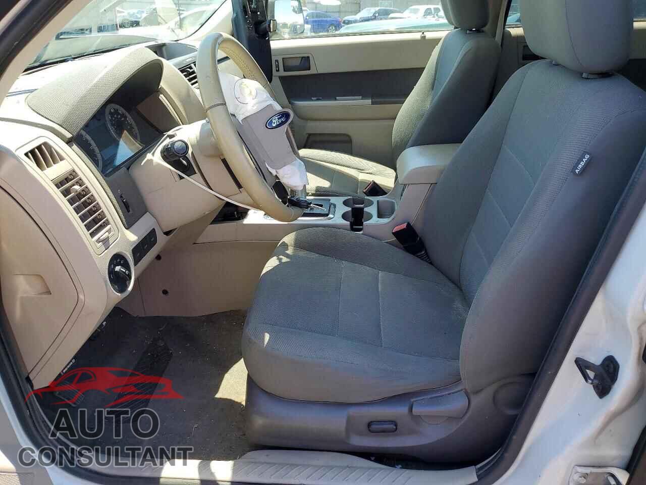 FORD ESCAPE 2010 - 1FMCU4K38AKB02308