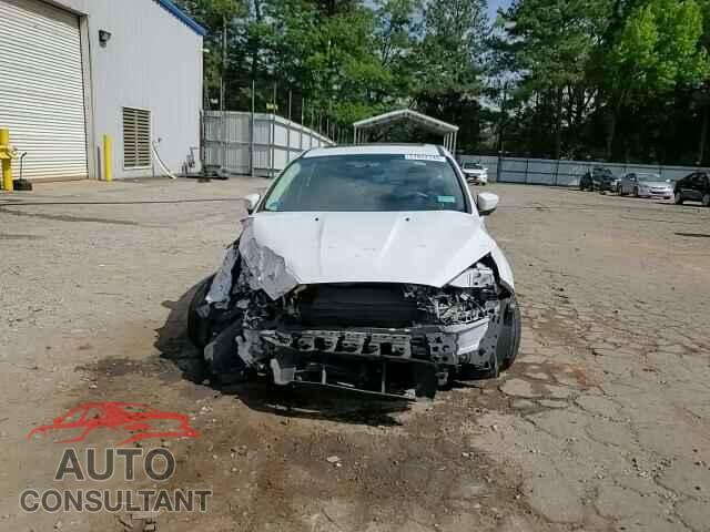 FORD FOCUS 2016 - 1FADP3K25GL217409