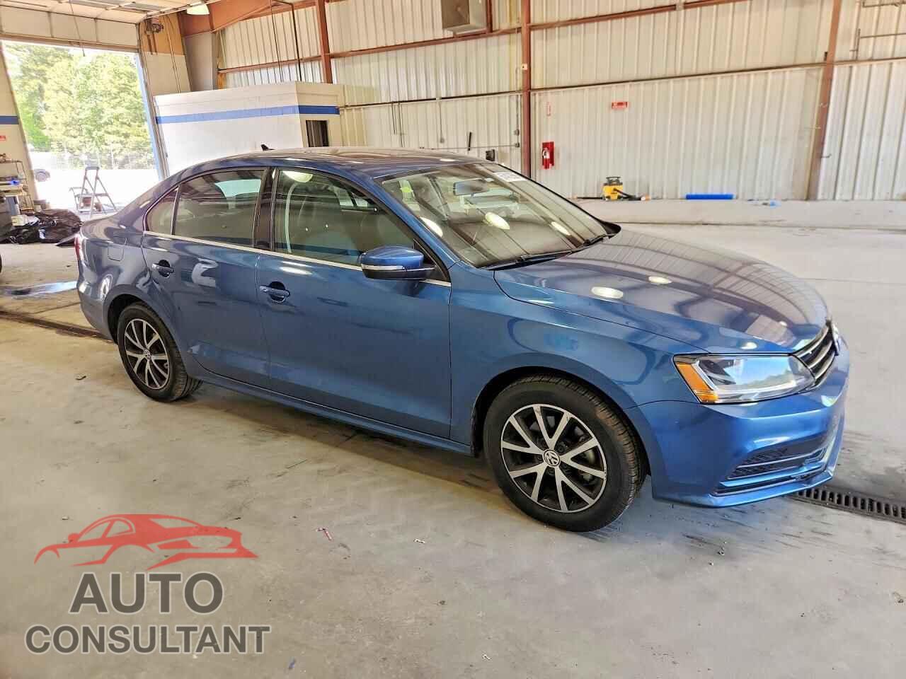 VOLKSWAGEN JETTA 2018 - 3VWDB7AJ3JM250145