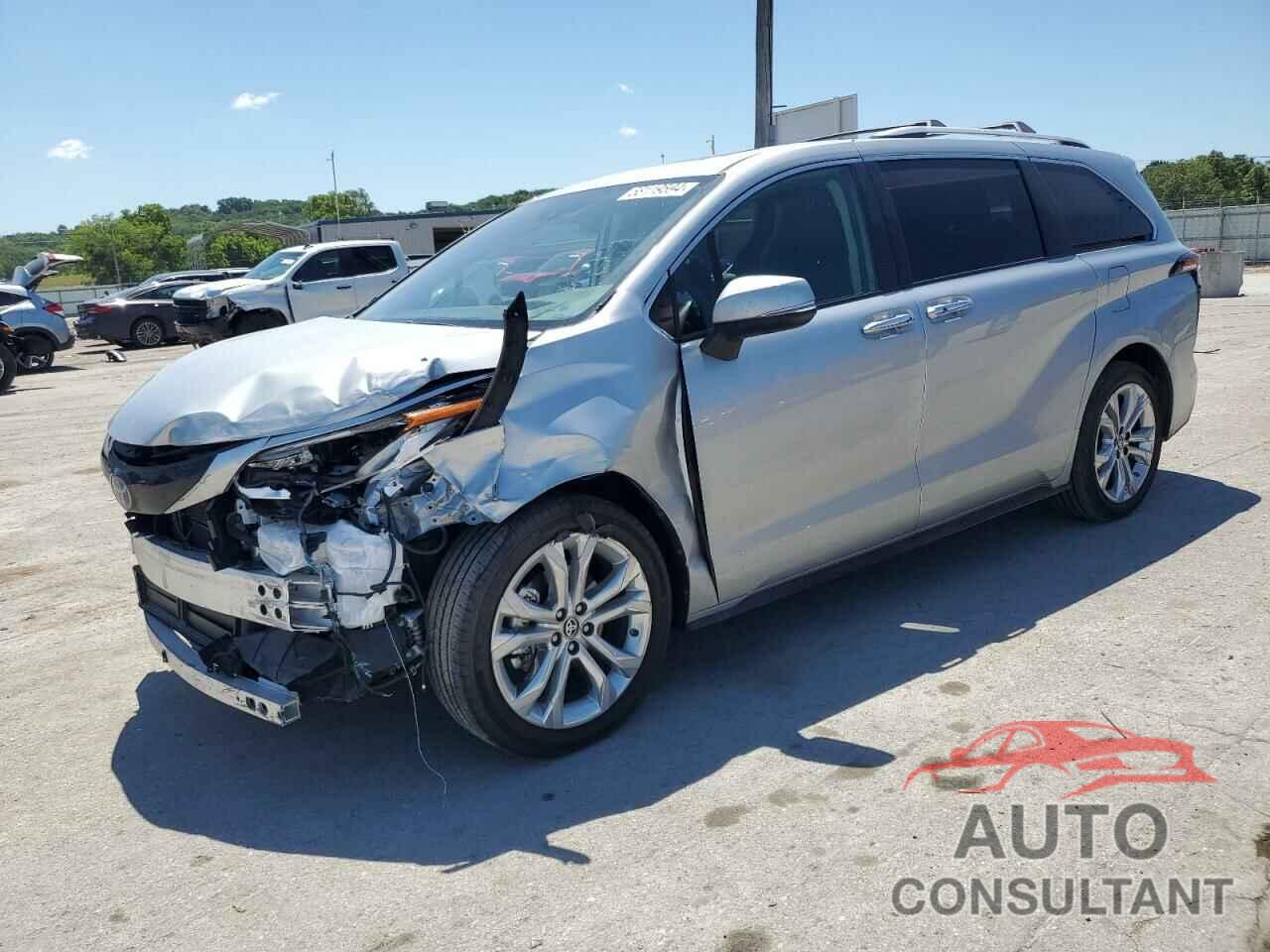 TOYOTA SIENNA 2022 - 5TDERKEC1NS104012