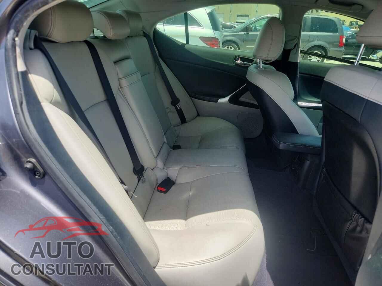 LEXUS IS 2013 - JTHBF5C28D5189585