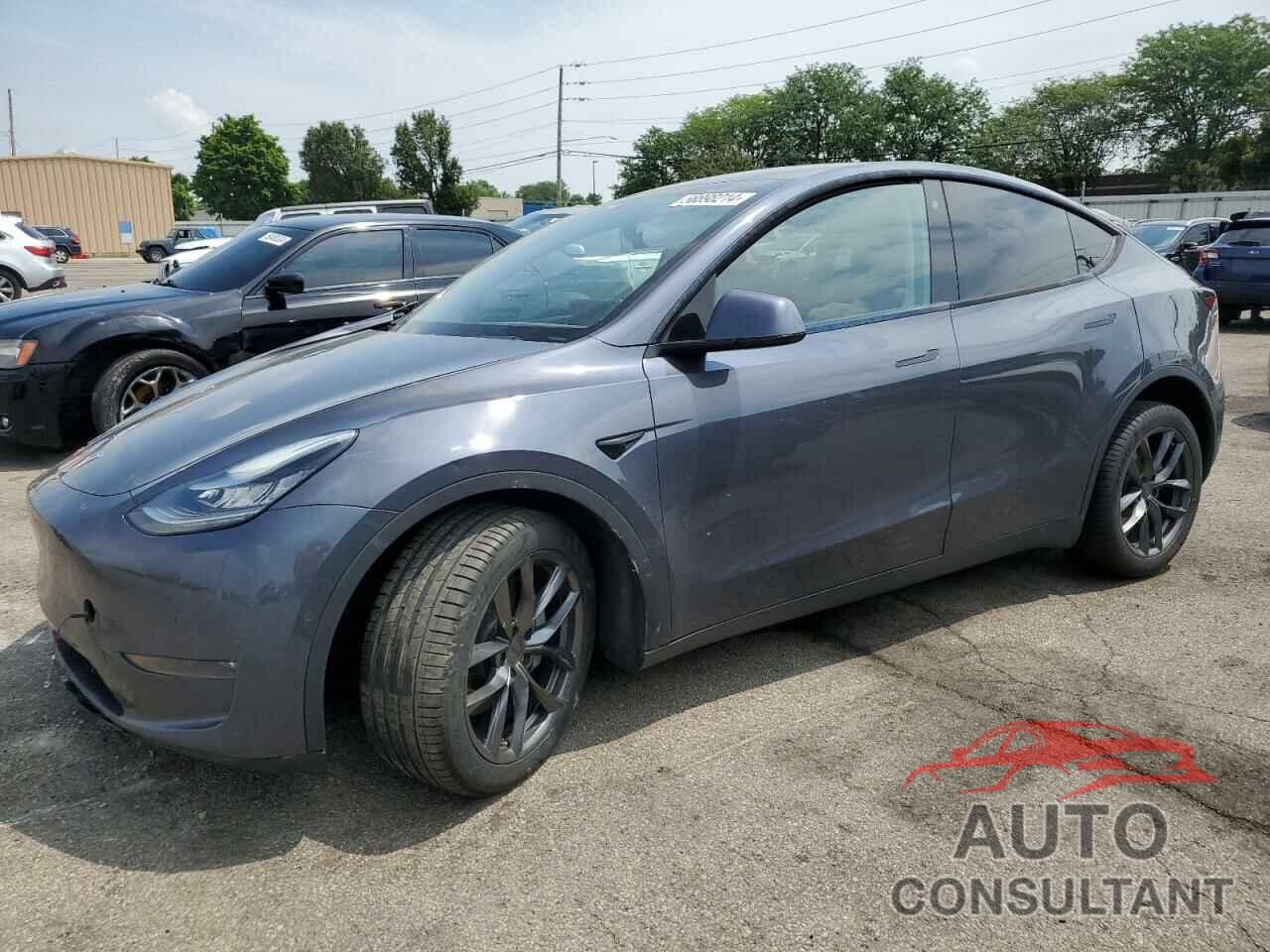 TESLA MODEL Y 2020 - 5YJYGDEFXLF004775