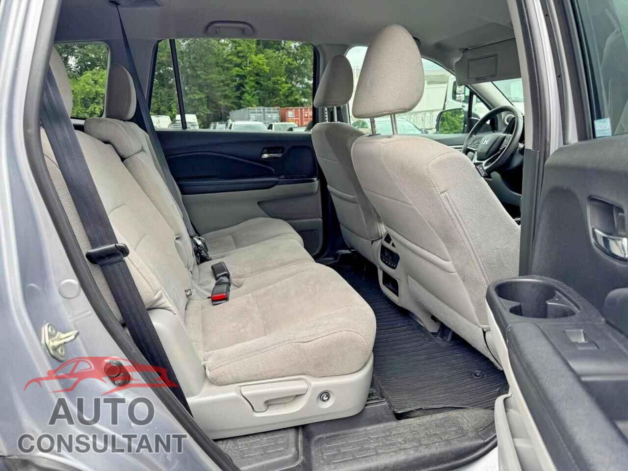 HONDA PILOT 2019 - 5FNYF6H31KB091237