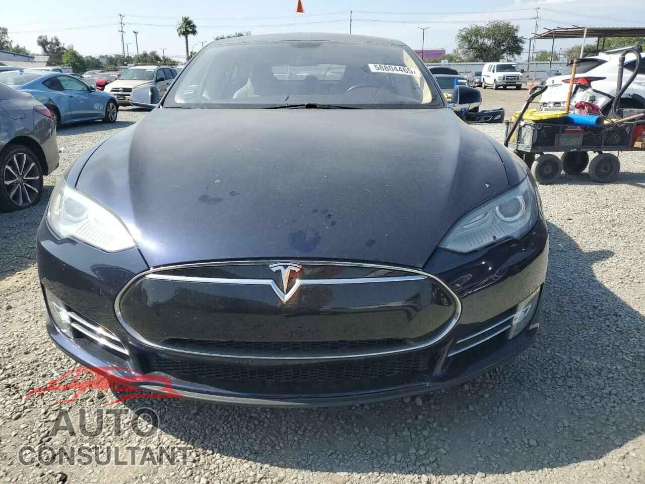 TESLA MODEL S 2014 - 5YJSA1H17EFP33261