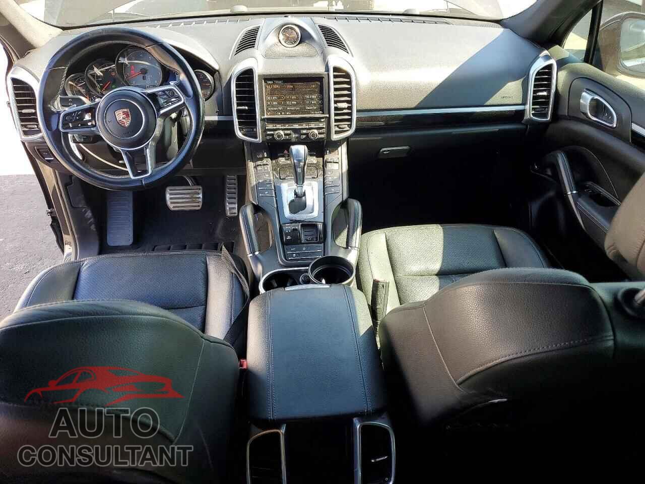 PORSCHE CAYENNE 2015 - WP1AB2A28FLA56123