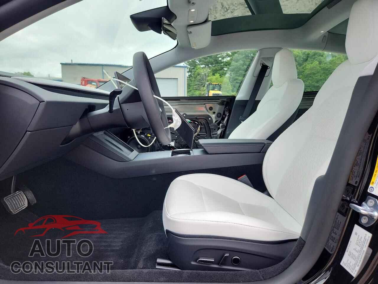 TESLA MODEL 3 2026 - 5YJ3E1EA1TF182335