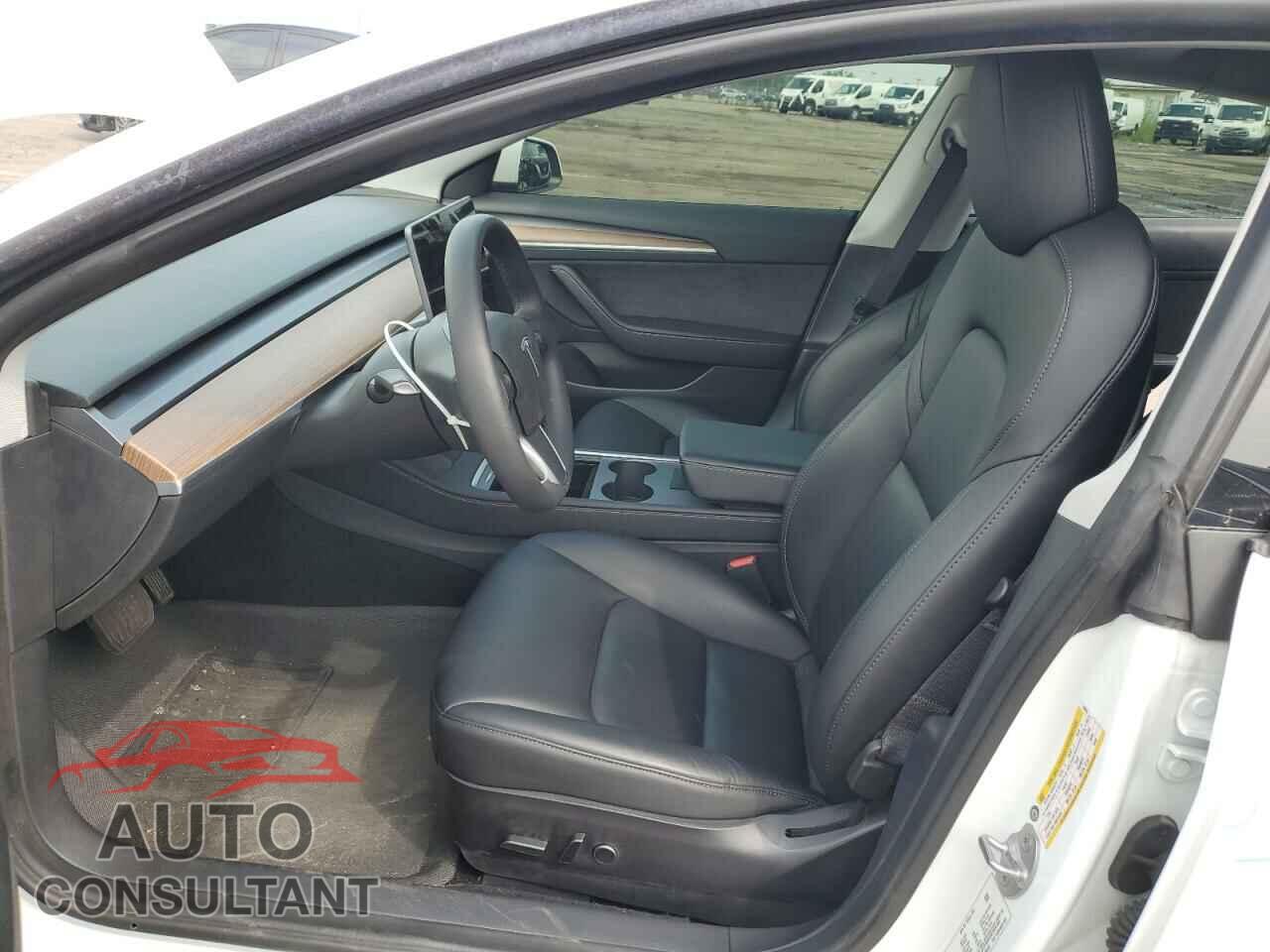 TESLA MODEL 3 2021 - 5YJ3E1EA2MF100016