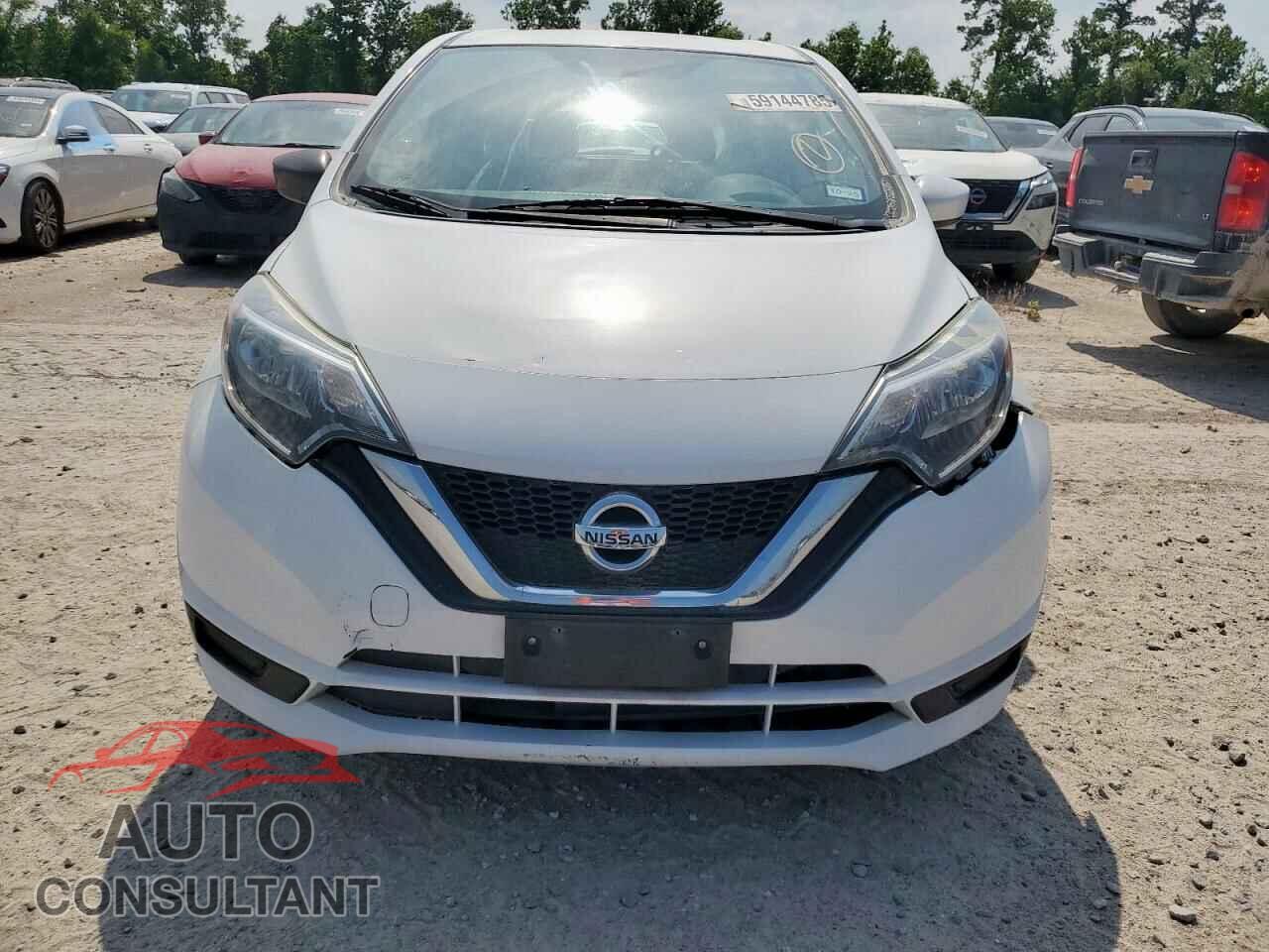 NISSAN VERSA 2017 - 3N1CE2CP0HL356825