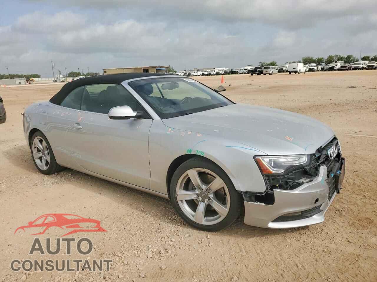AUDI A5 2013 - WAULFAFH5DN014318