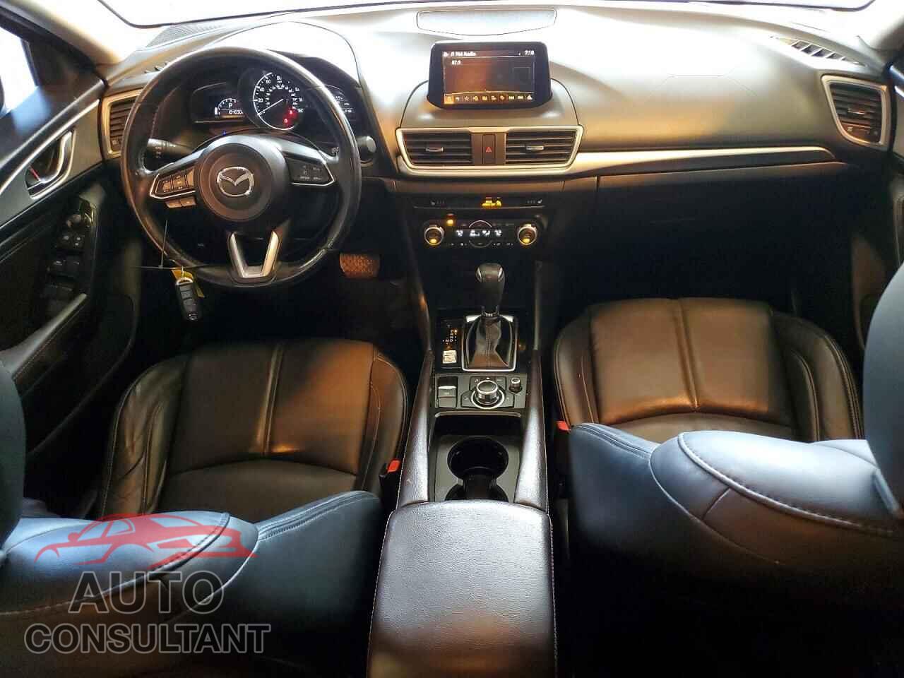 MAZDA 3 2018 - 3MZBN1V30JM182068