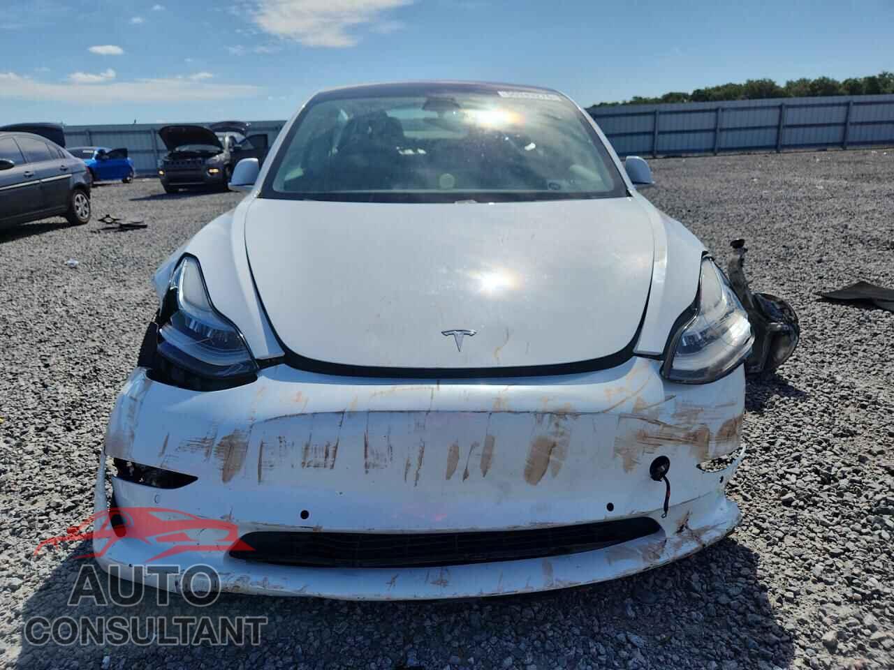 TESLA MODEL 3 2018 - 5YJ3E1EB9JF084465