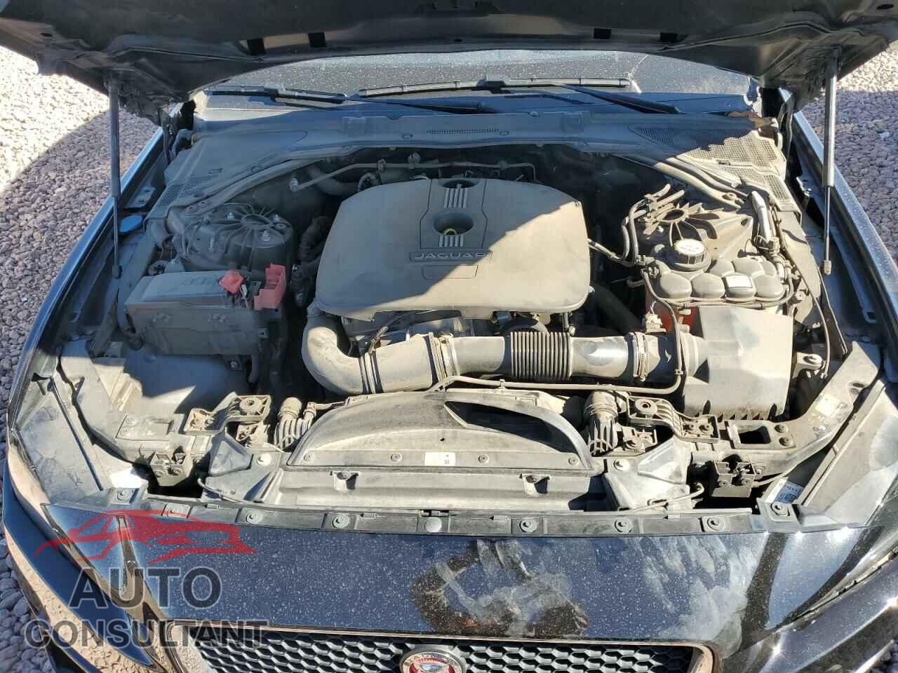 JAGUAR XE 2017 - SAJAR4BG2HA972749