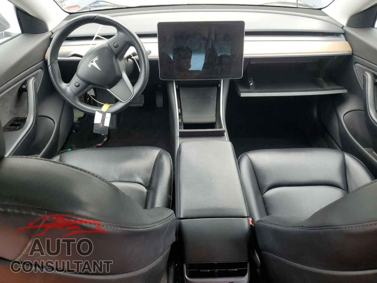 TESLA MODEL 3 2018 - 5YJ3E1EA5JF158388