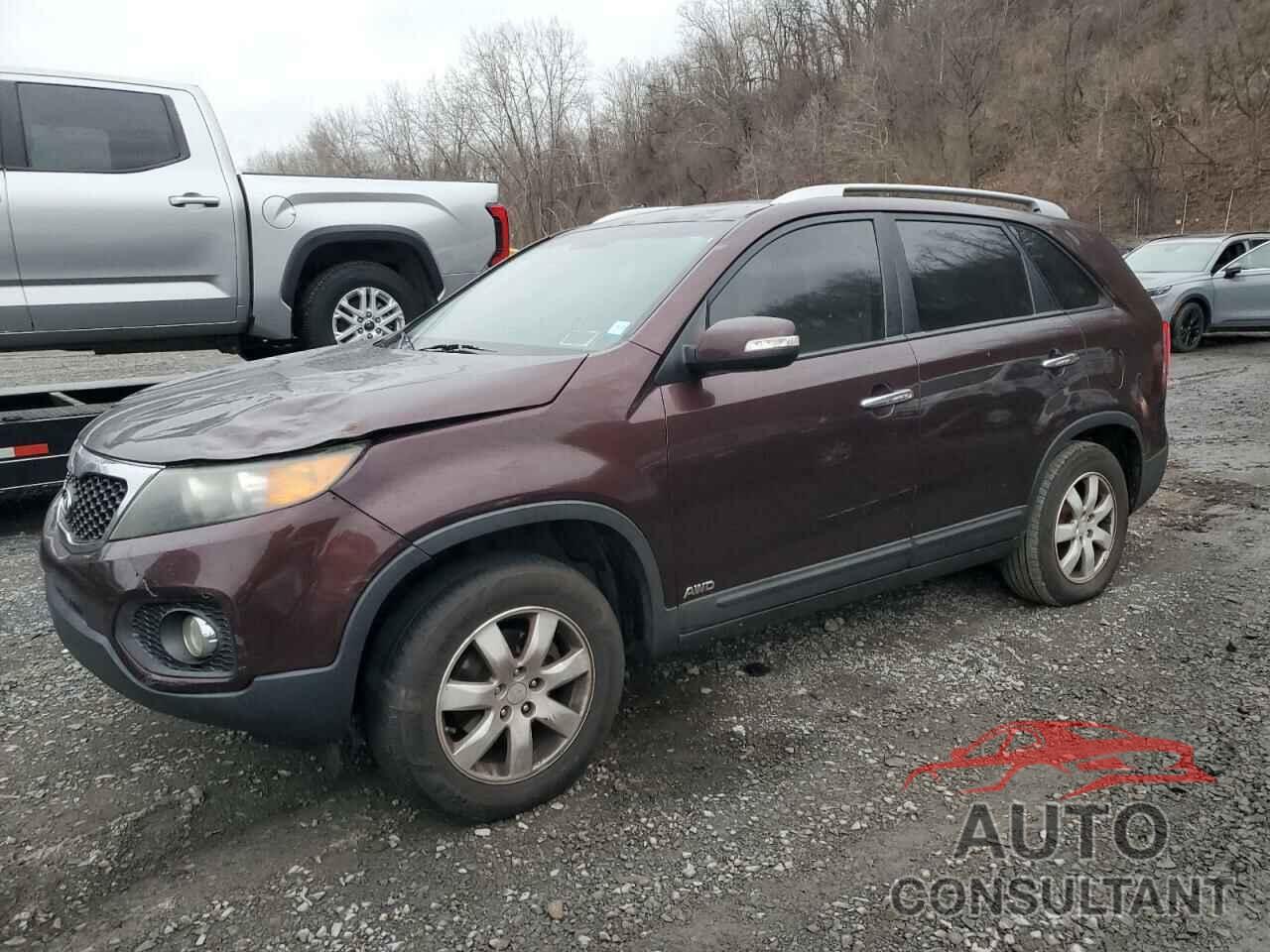 KIA SORENTO 2011 - 5XYKTDA17BG147136
