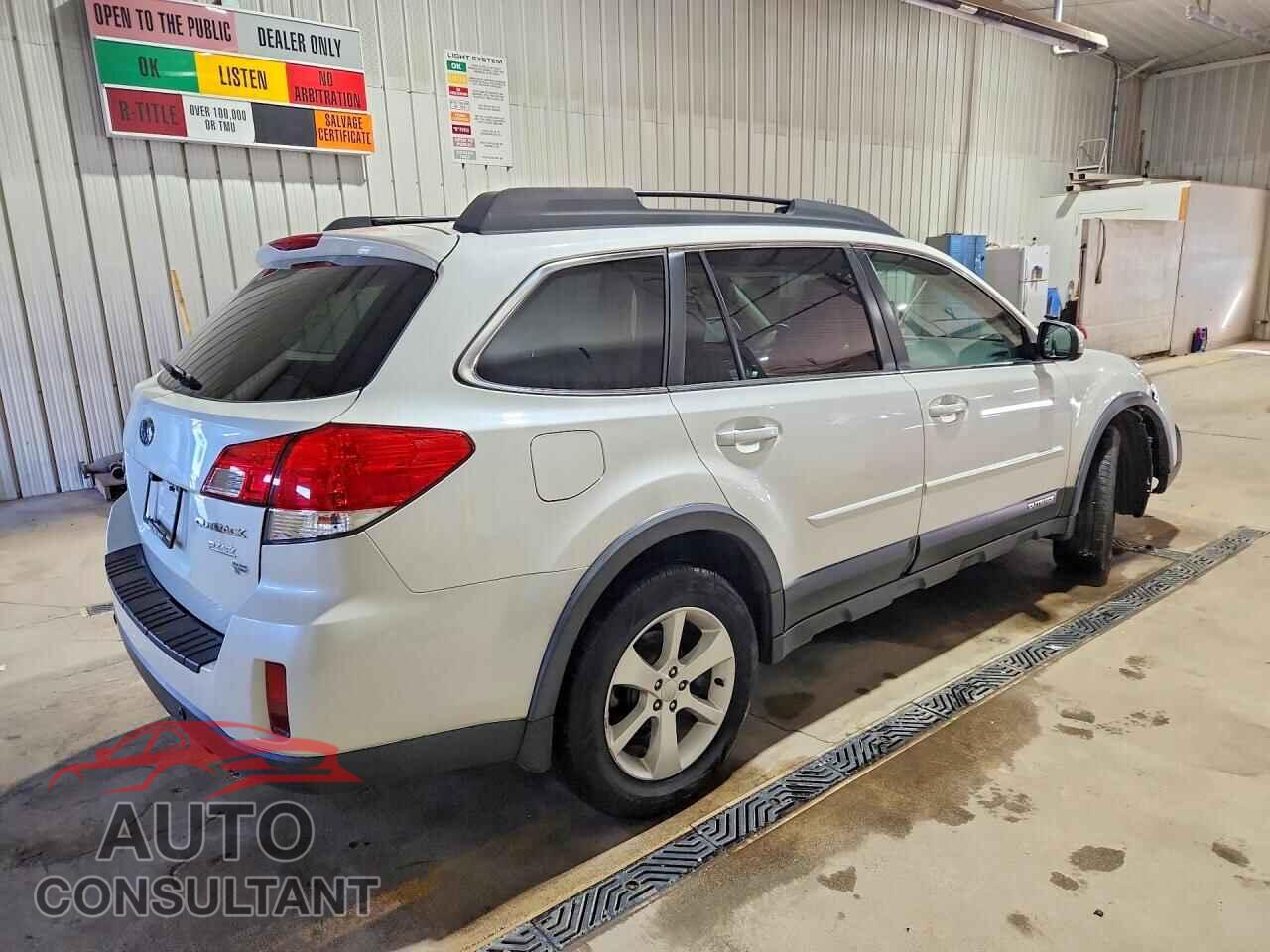 SUBARU OUTBACK 2013 - 4S4BRBCC9D3298063